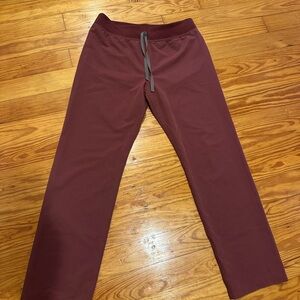 Figs Livingston scrubs M